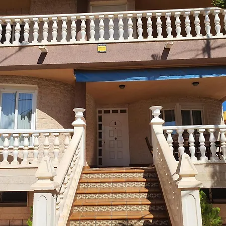 Espaciosa En Villa