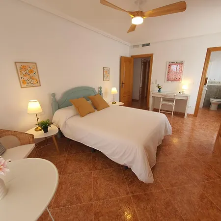 Espaciosa En Villa *