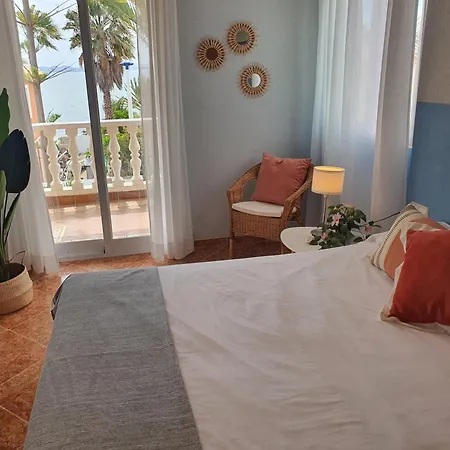 Espaciosa En Villa *