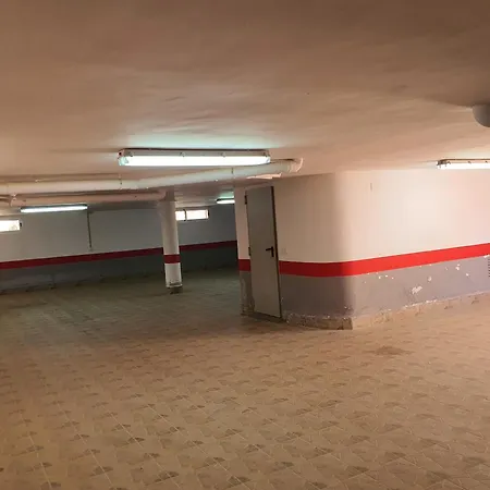 Espaciosa En Villa